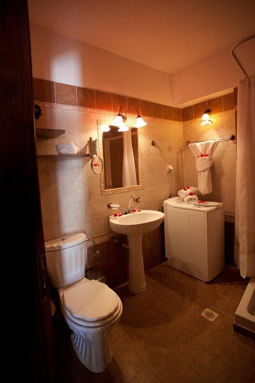 Villa Erontas Aryiroúpolis Esterno foto