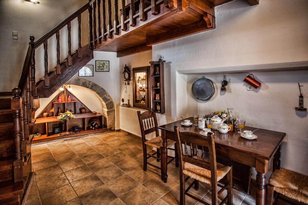 Villa Erontas Aryiroúpolis Esterno foto